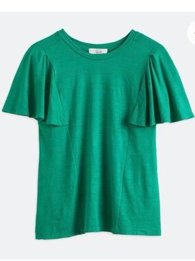 Flutter Sleeve Tee in Emerald Green by